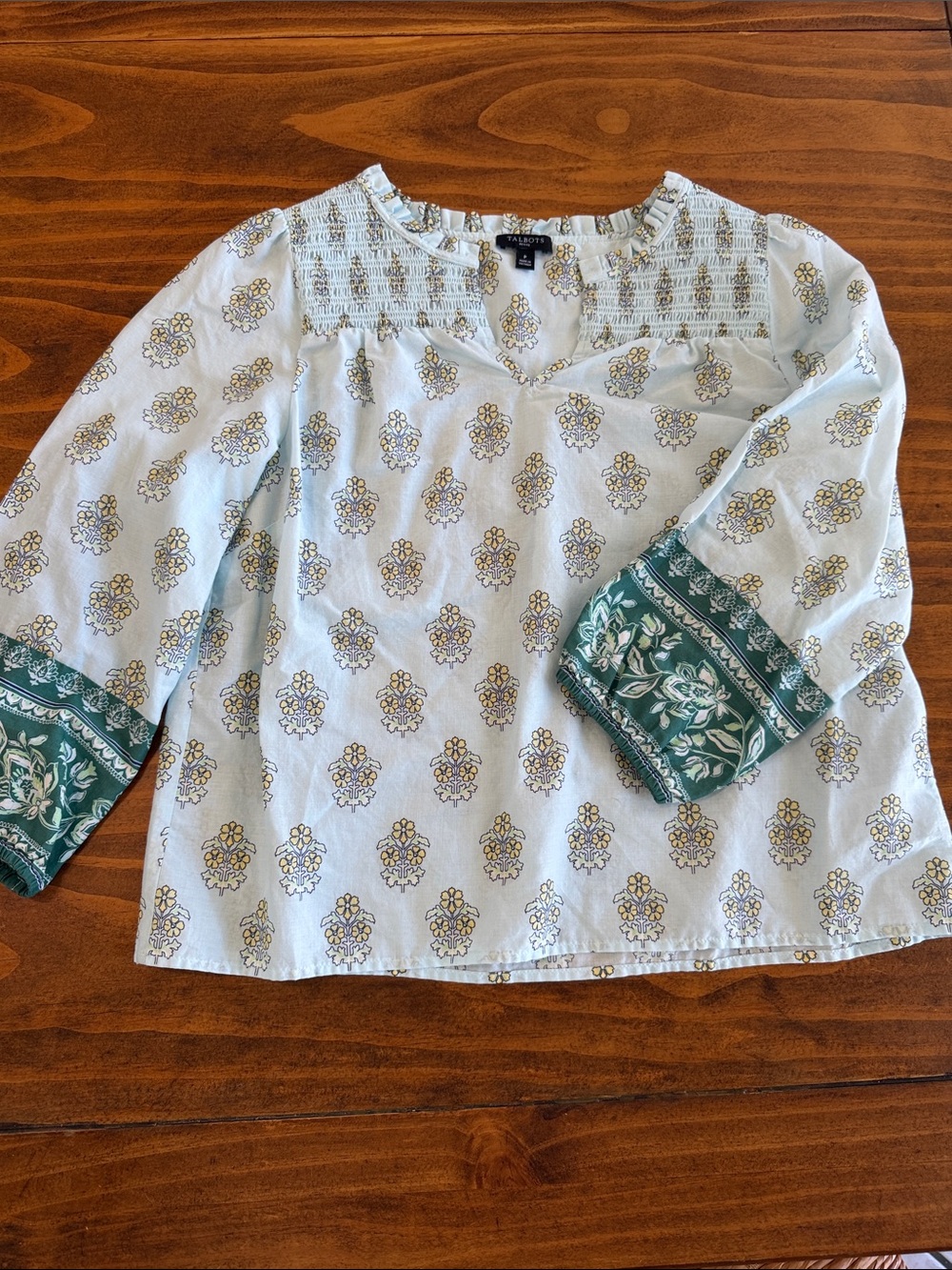 Talbots women’s Petite Light Blue Floral Tunic with Green Printed Cuffs